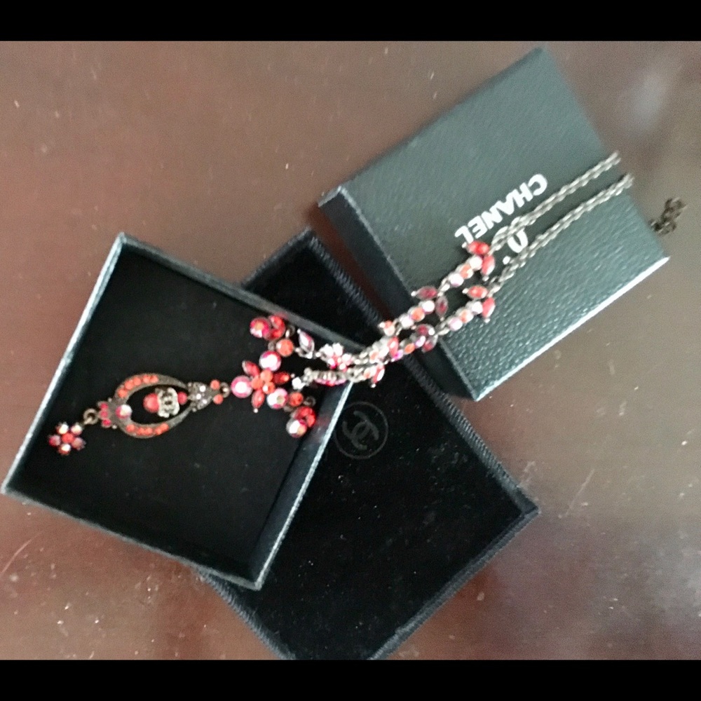 1940s Vintage Authentic Chanel Necklace Pristine